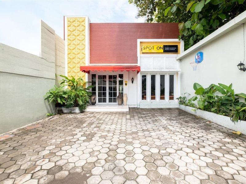 יוגיאקרטה Spot On 2419 Rumah Nugraha Hotel Syariah מראה חיצוני תמונה