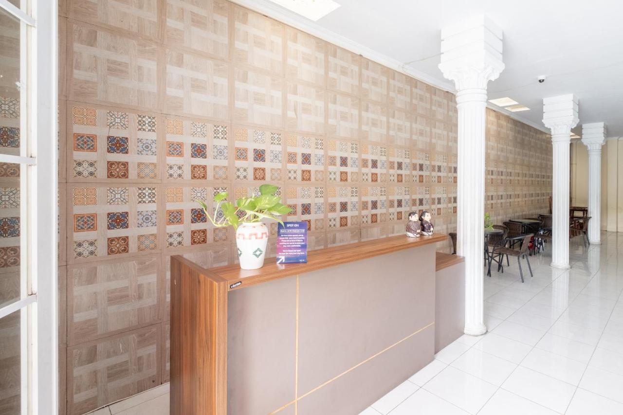 יוגיאקרטה Spot On 2419 Rumah Nugraha Hotel Syariah מראה חיצוני תמונה