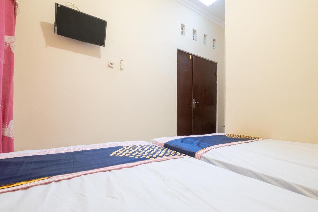 יוגיאקרטה Spot On 2419 Rumah Nugraha Hotel Syariah מראה חיצוני תמונה