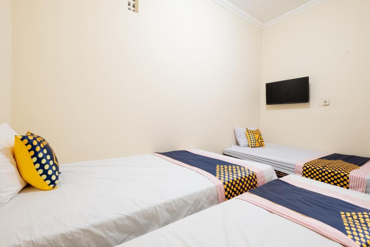 יוגיאקרטה Spot On 2419 Rumah Nugraha Hotel Syariah מראה חיצוני תמונה